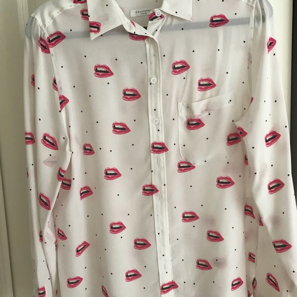 Equipment Blouse Size M “ Kisses”